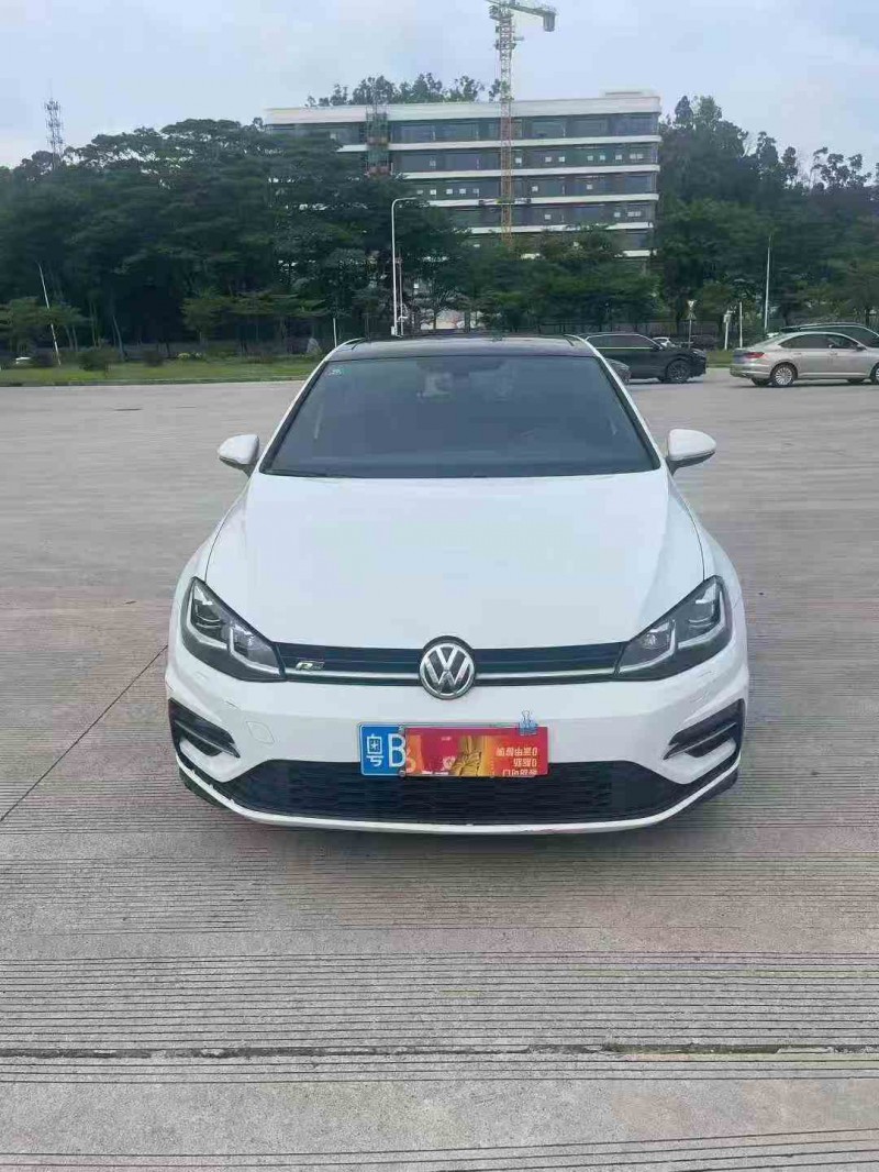 佛山19年大众高尔夫1