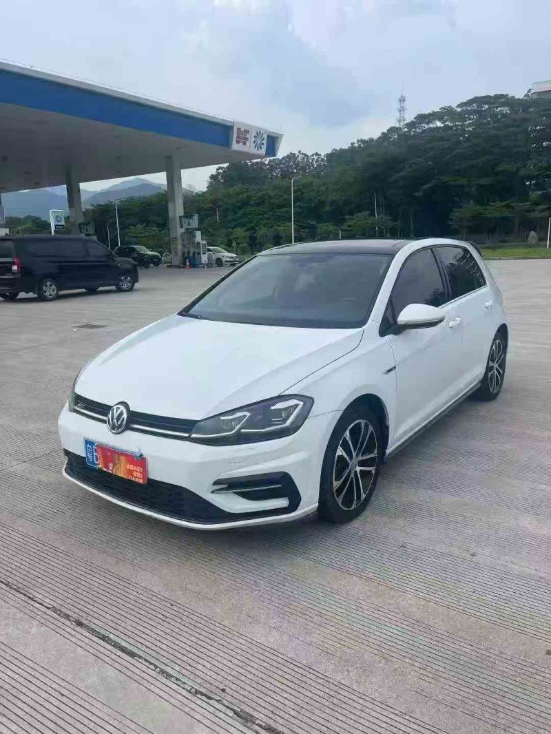 佛山19年大众高尔夫3