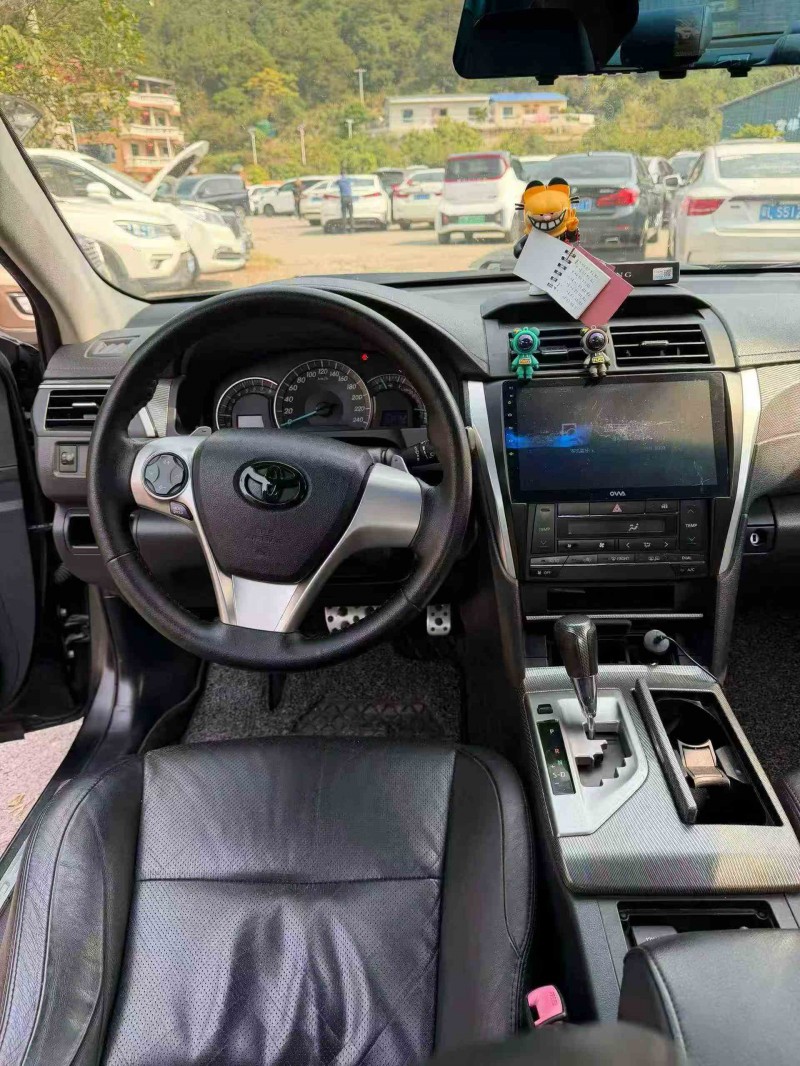 防城港15年丰田凯美瑞4