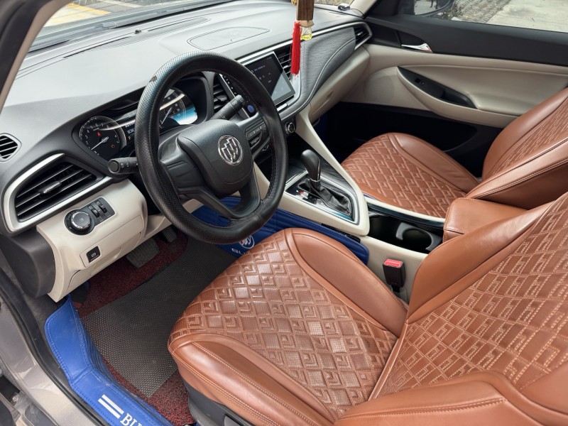 济宁20年别克GL65