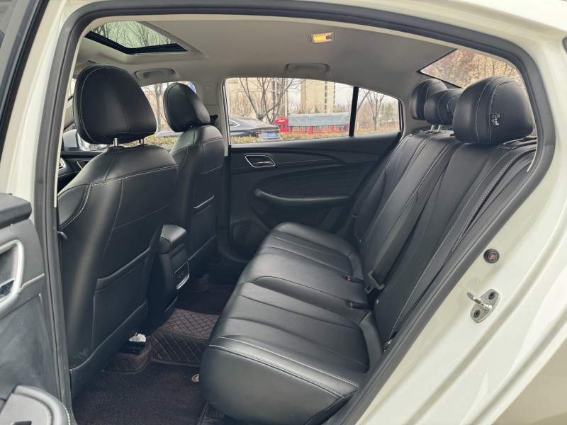 济宁21年荣威i56