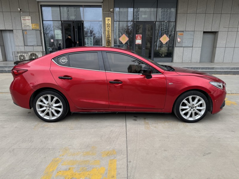 济宁15年马自达昂克赛拉7