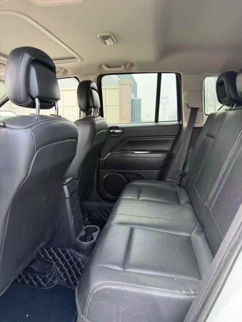 枣庄14年Jeep指南者6