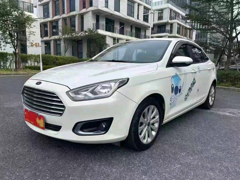 广州17年福特福睿斯3