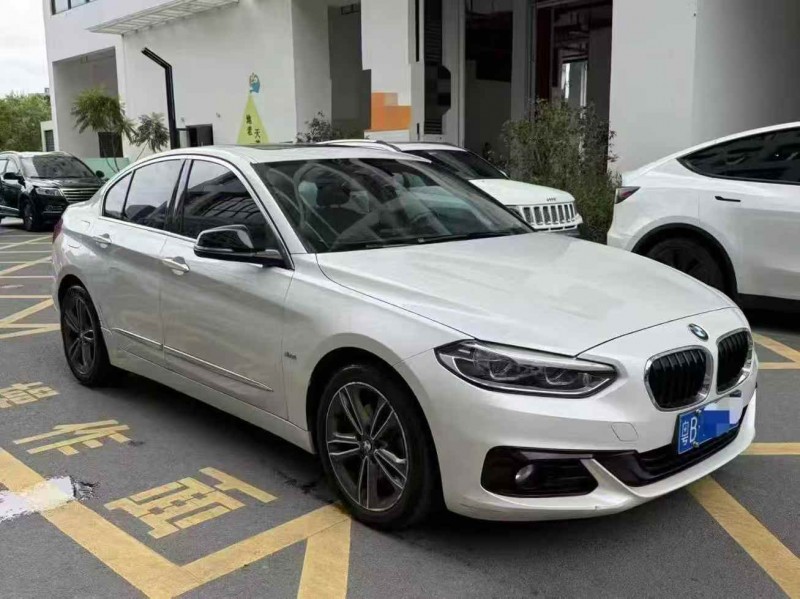 广州18年宝马1系2