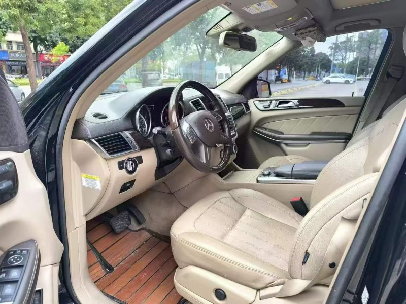 广州13年奔驰GL3