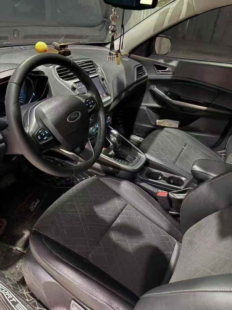 常州20年福特福睿斯6