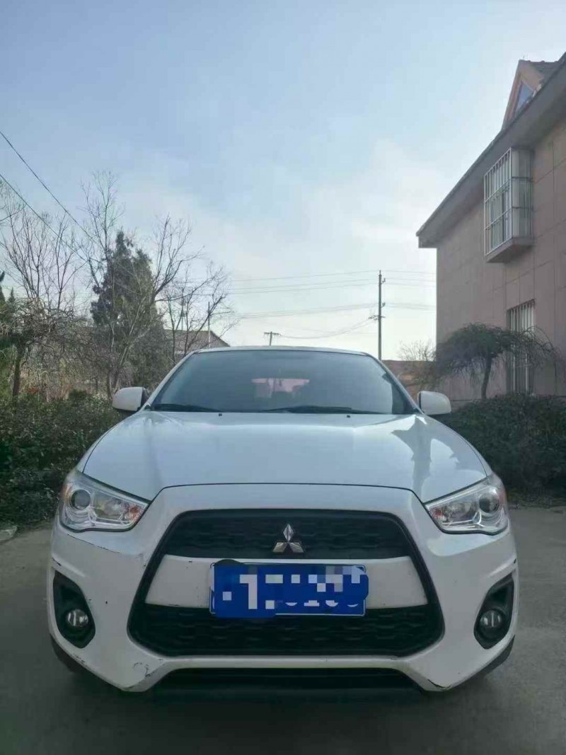 潍坊16年三菱劲炫1