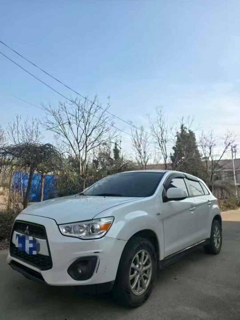 潍坊16年三菱劲炫2