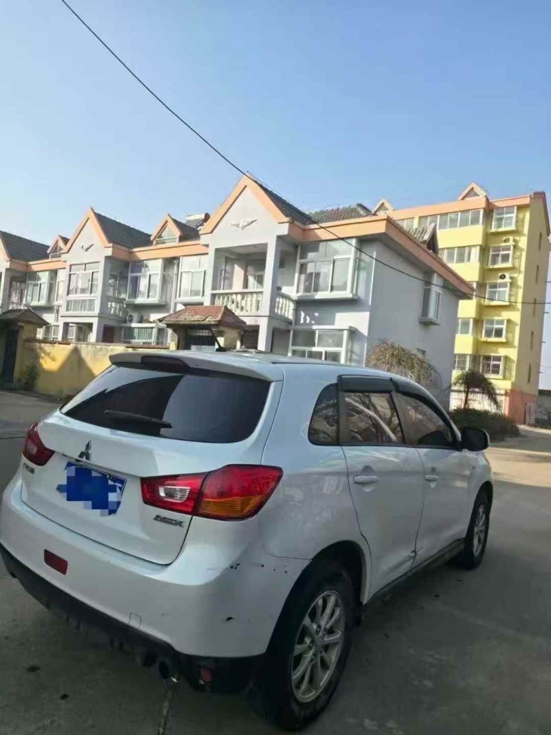 潍坊16年三菱劲炫8