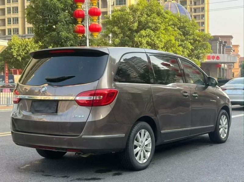 东莞18年别克GL82
