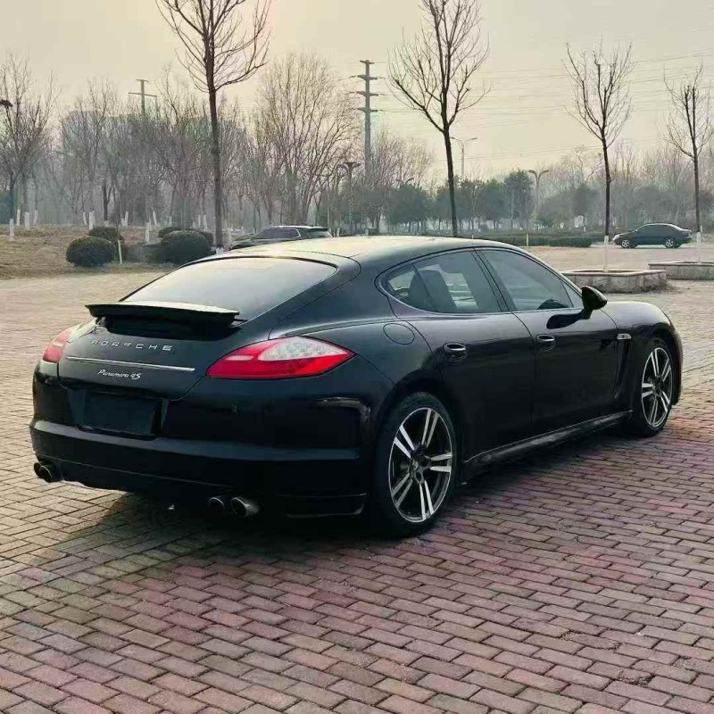 枣庄12年保时捷帕拉梅拉9