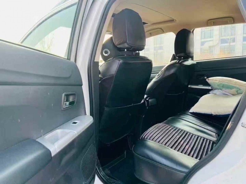 潍坊17年三菱劲炫5