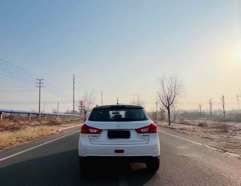 潍坊17年三菱劲炫9