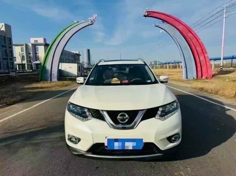 淄博15年日产奇骏1