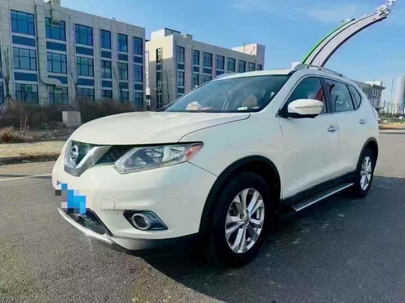 淄博15年日产奇骏3