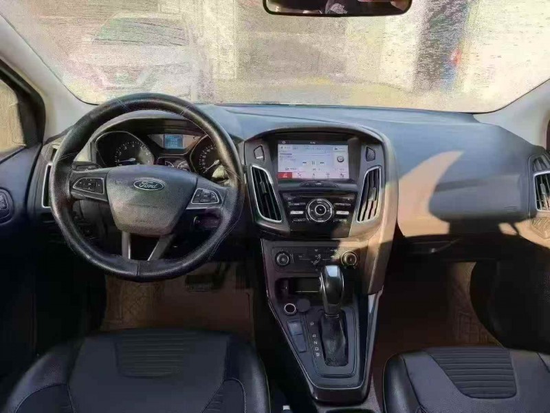 烟台20年福特福克斯5