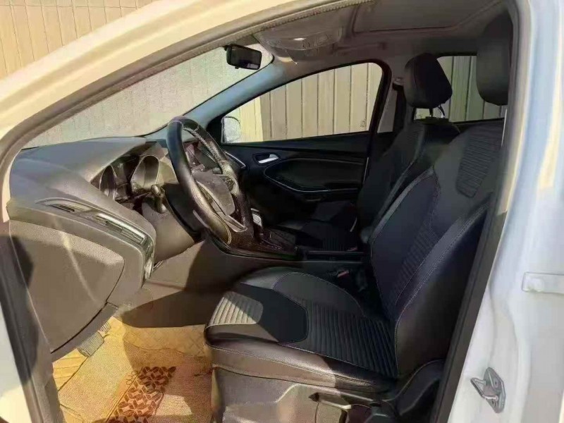 烟台20年福特福克斯6