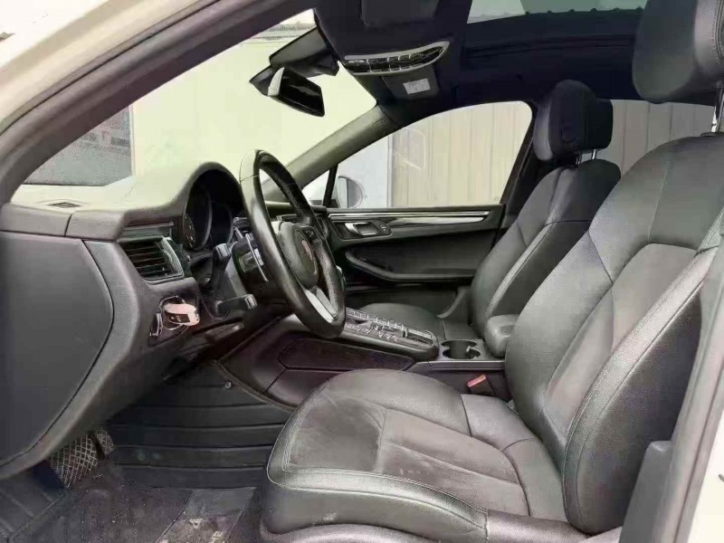 潍坊17年保时捷Macan5