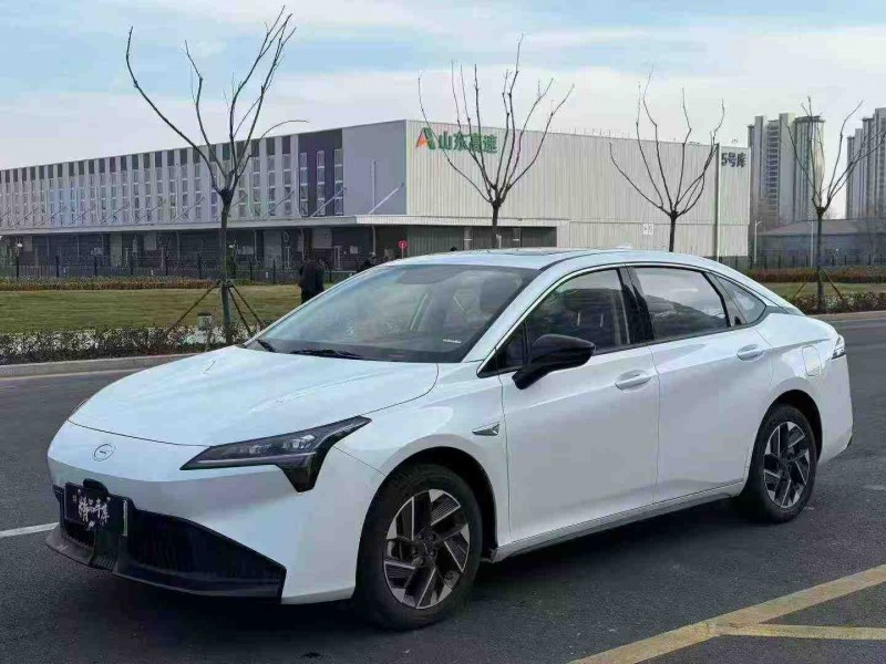 青岛25年传祺埃安S2