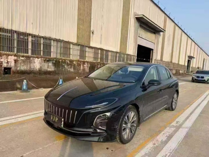 菏泽25年红旗E-QM52