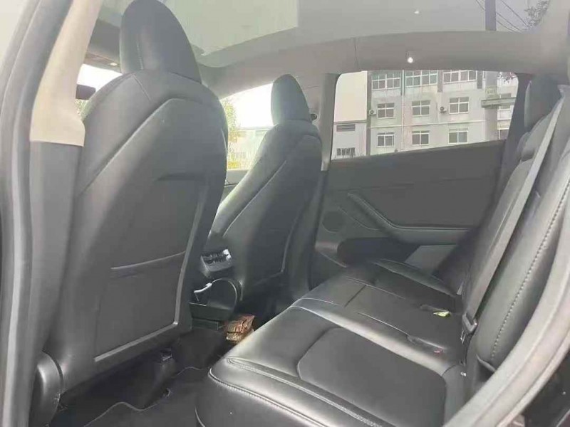 东营22年特斯拉MODEL Y4