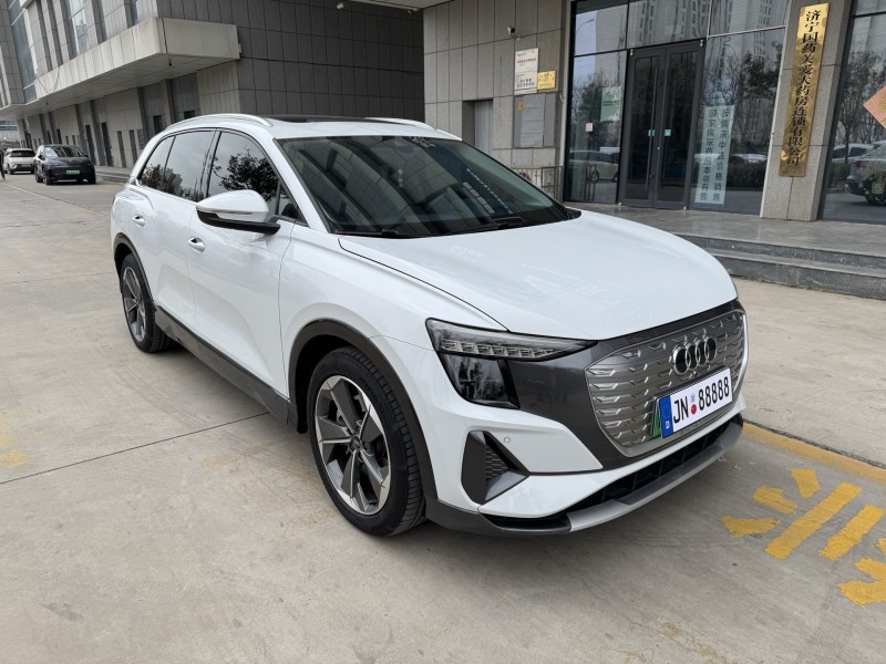 济宁23年奥迪Q53