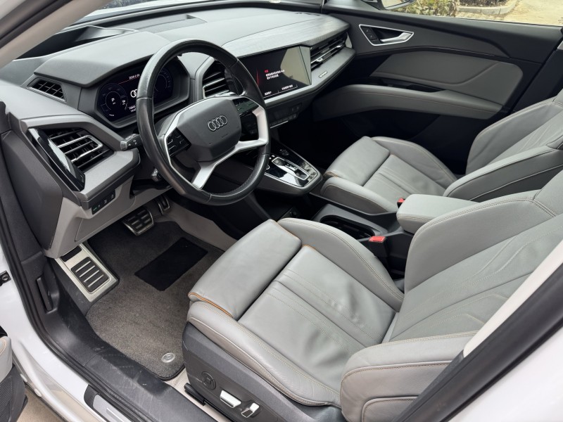 济宁23年奥迪Q55