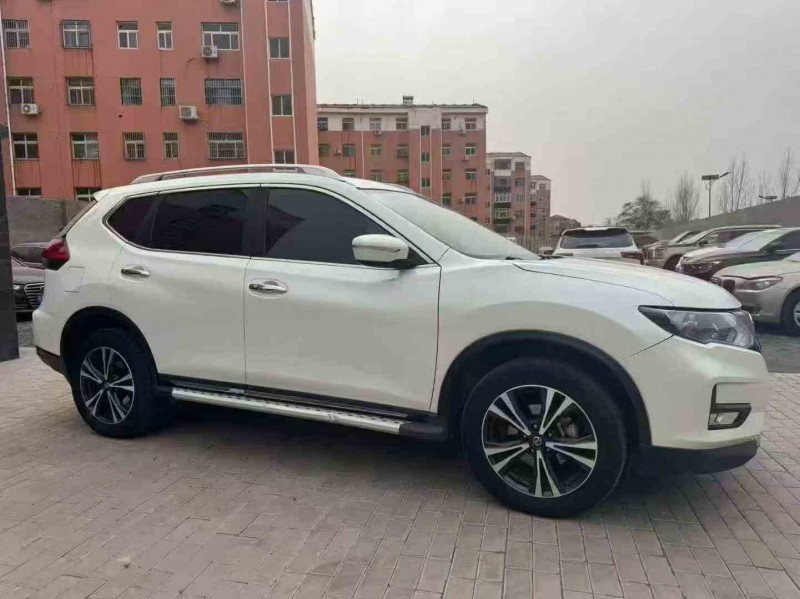 平顶山18年日产奇骏2