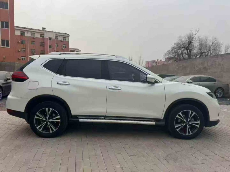 平顶山18年日产奇骏7