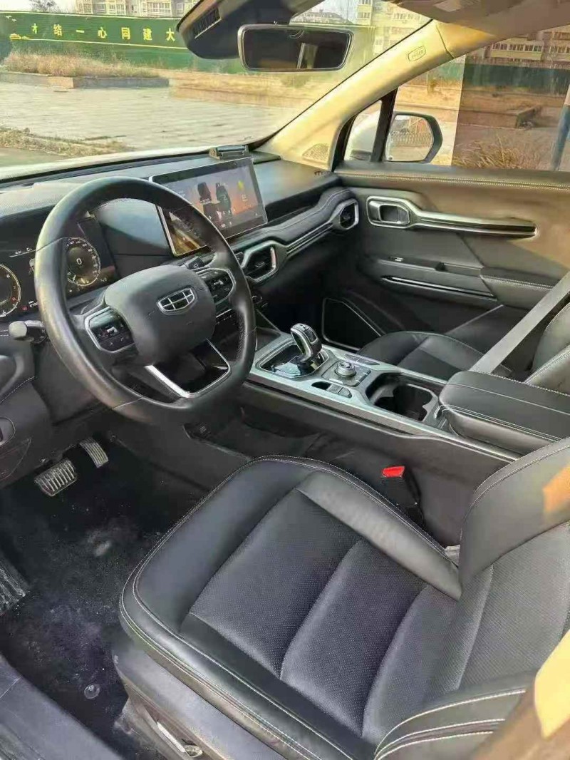 烟台21年吉利豪越4