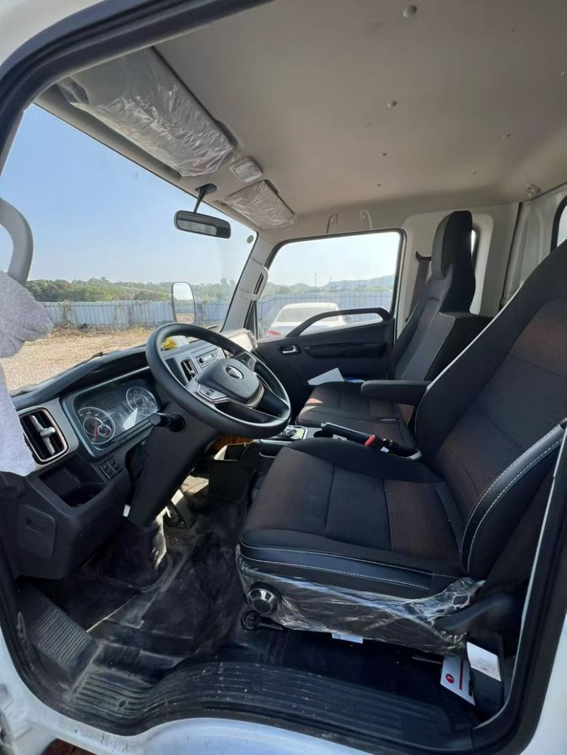 东莞25年福田奥铃5