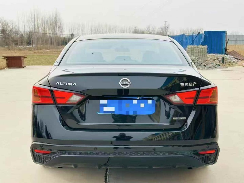 济宁22年日产天籁8