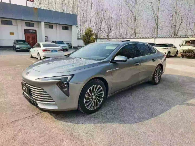 济宁23年别克君越2