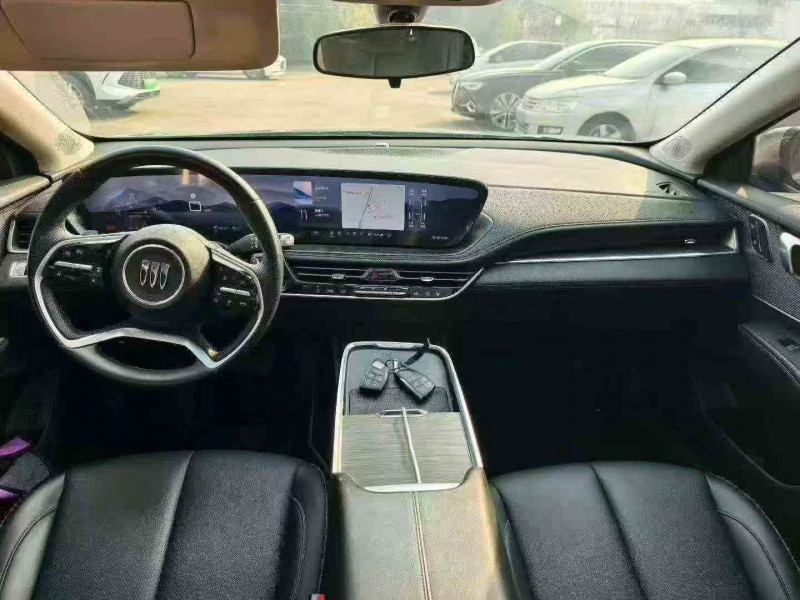 济宁23年别克君越3