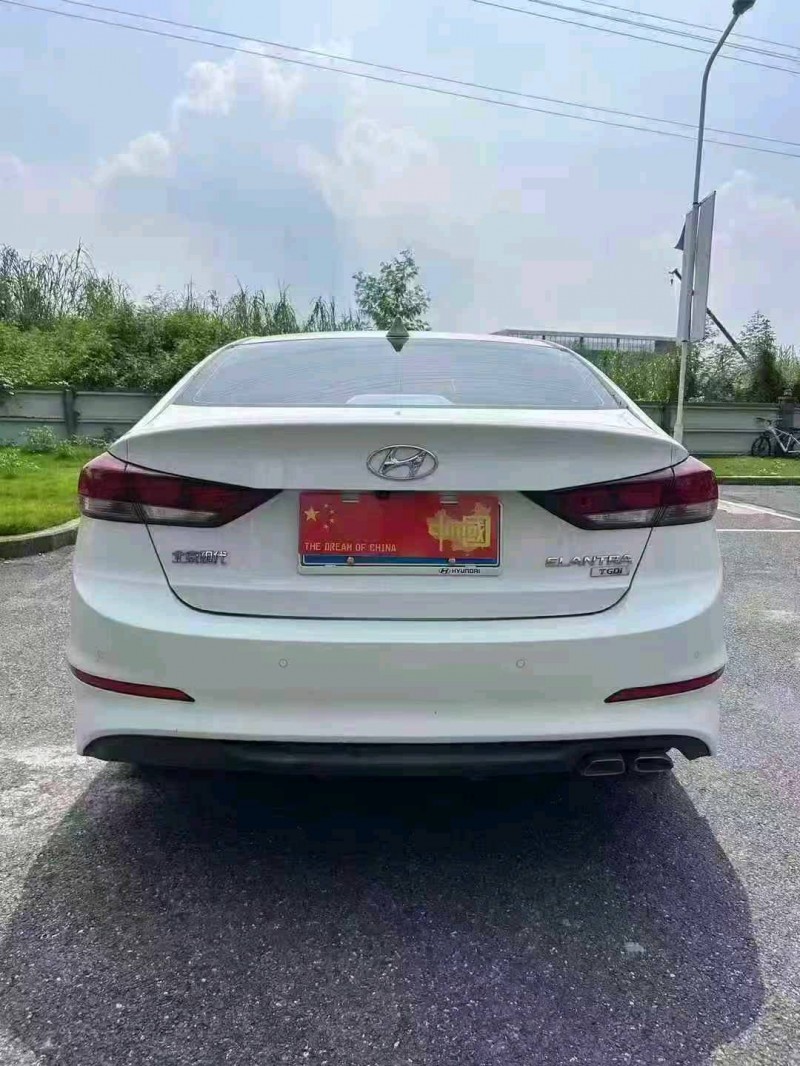 广州18年现代领动8