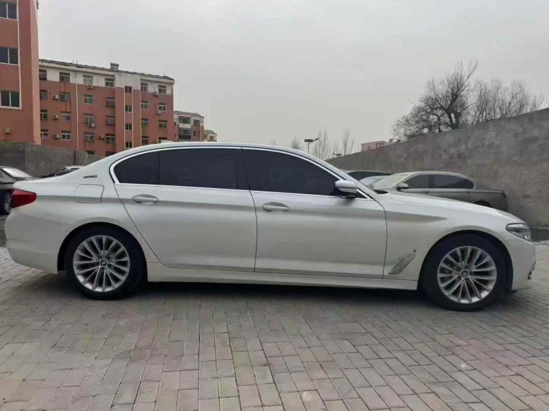 邢台19年宝马5系8