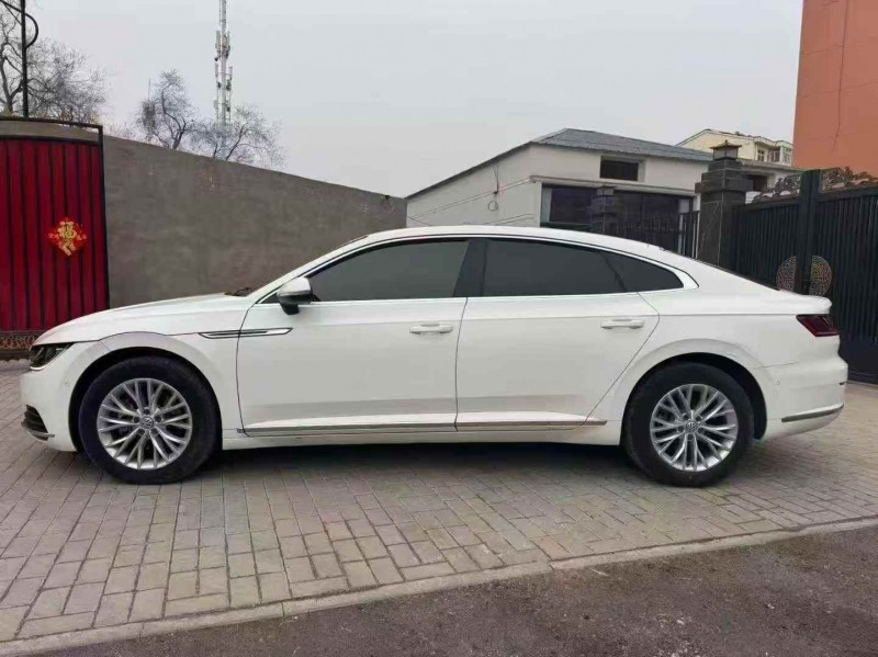 保定19年大众CC8