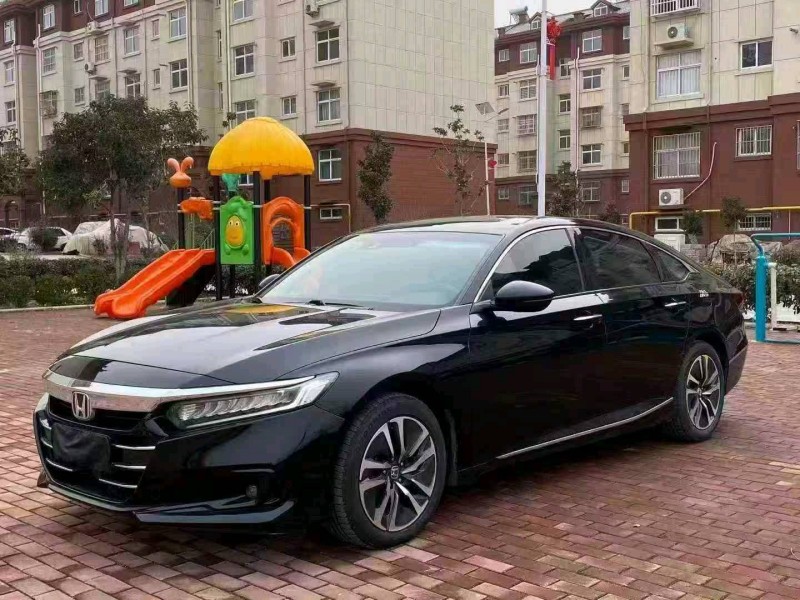 济宁23年本田雅阁2