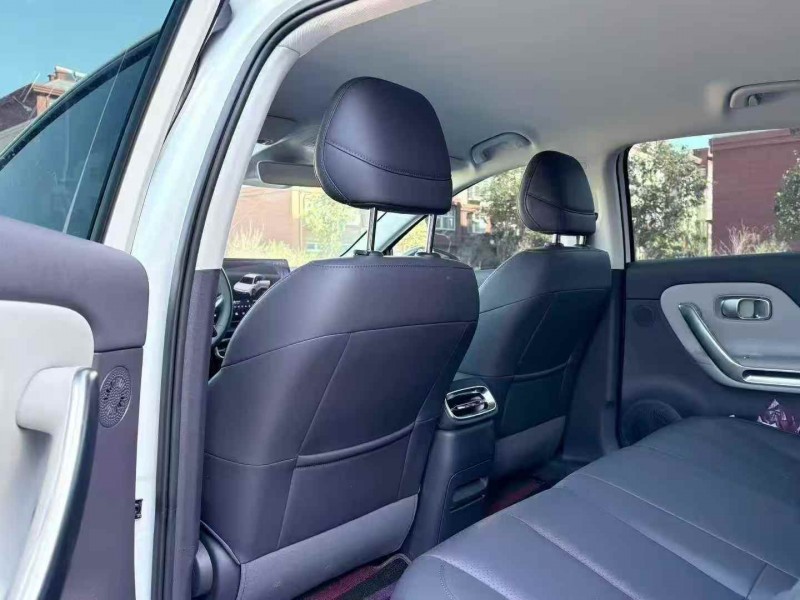 济宁25年零跑汽车B107