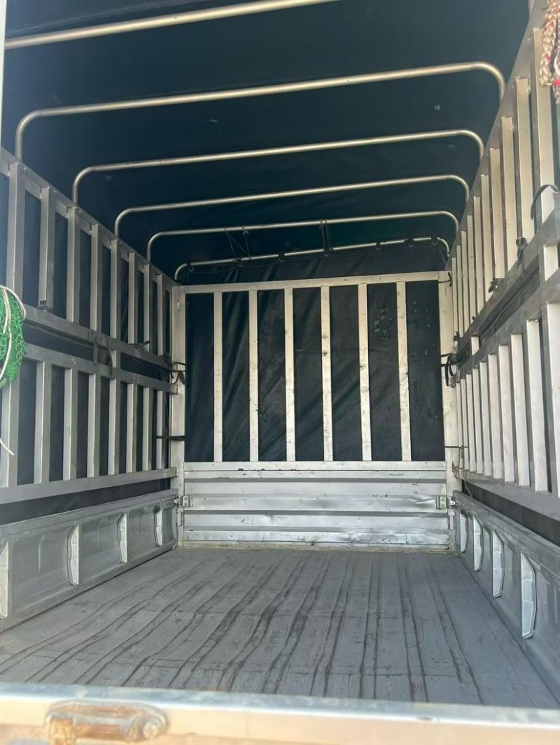 东莞24年五菱汽车荣光8