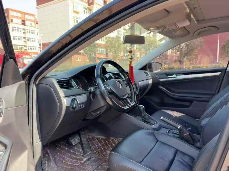 淄博19年大众速腾4