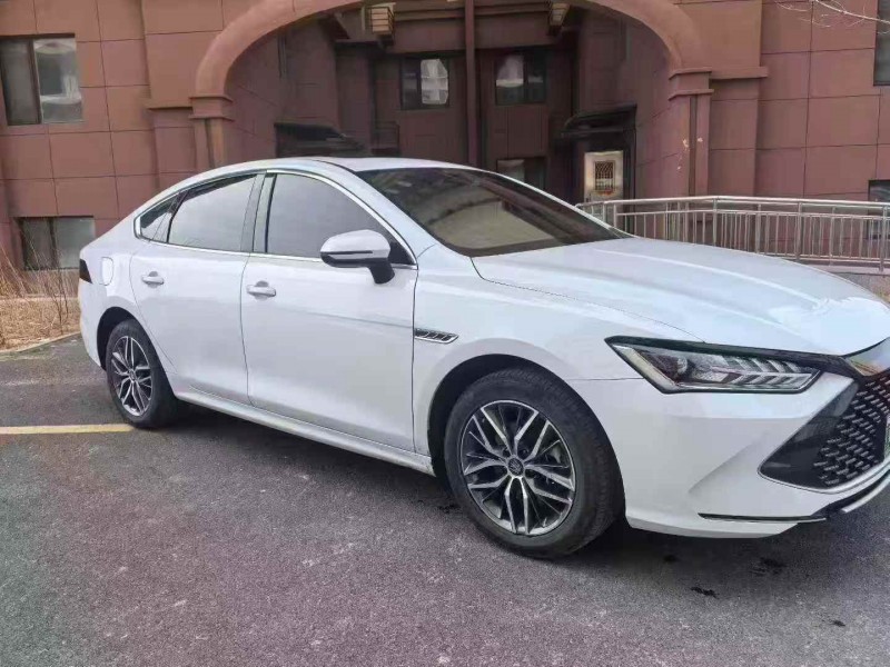 保定23年比亚迪秦2