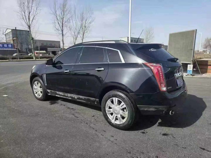 保定14年凯迪拉克SRX8