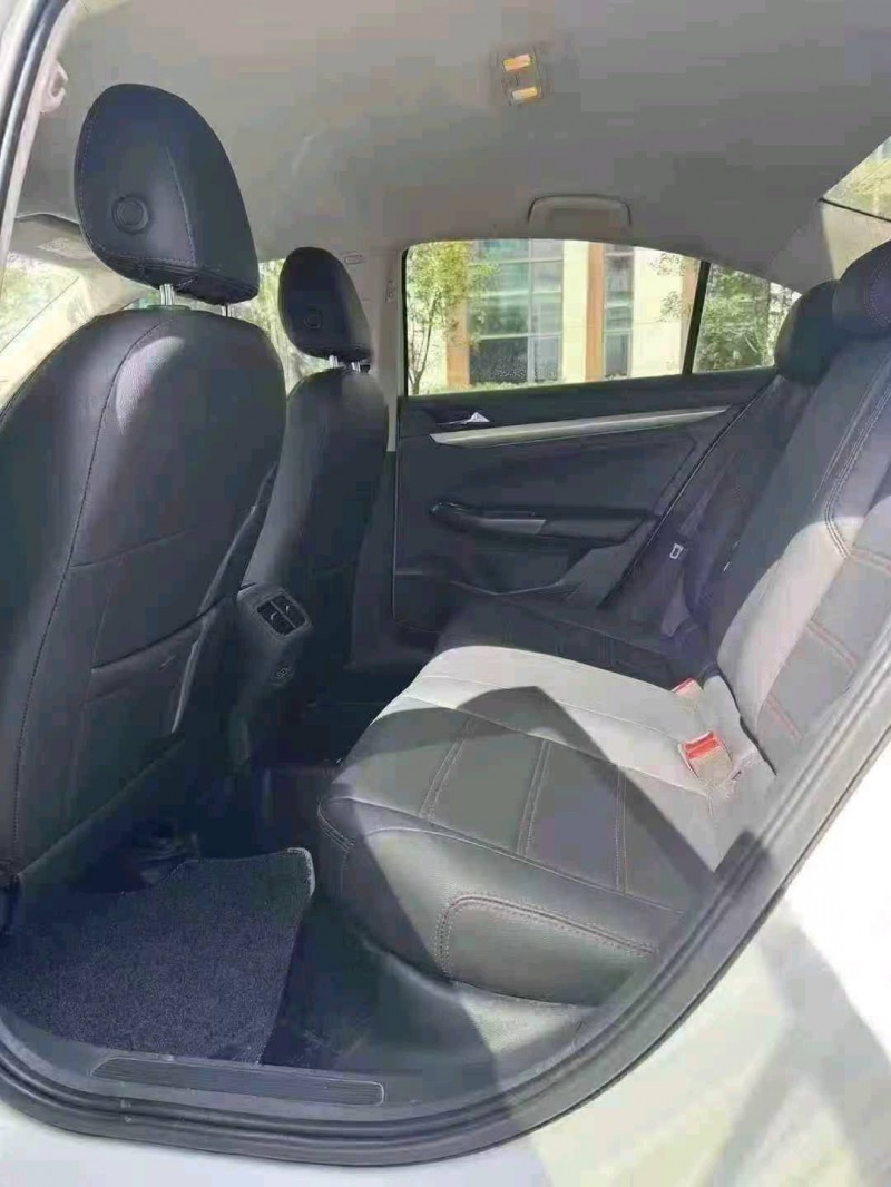 广州21年大众宝来6