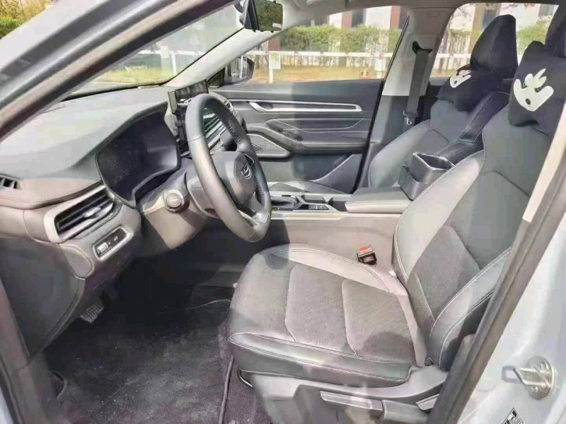 广州23年吉利帝豪5