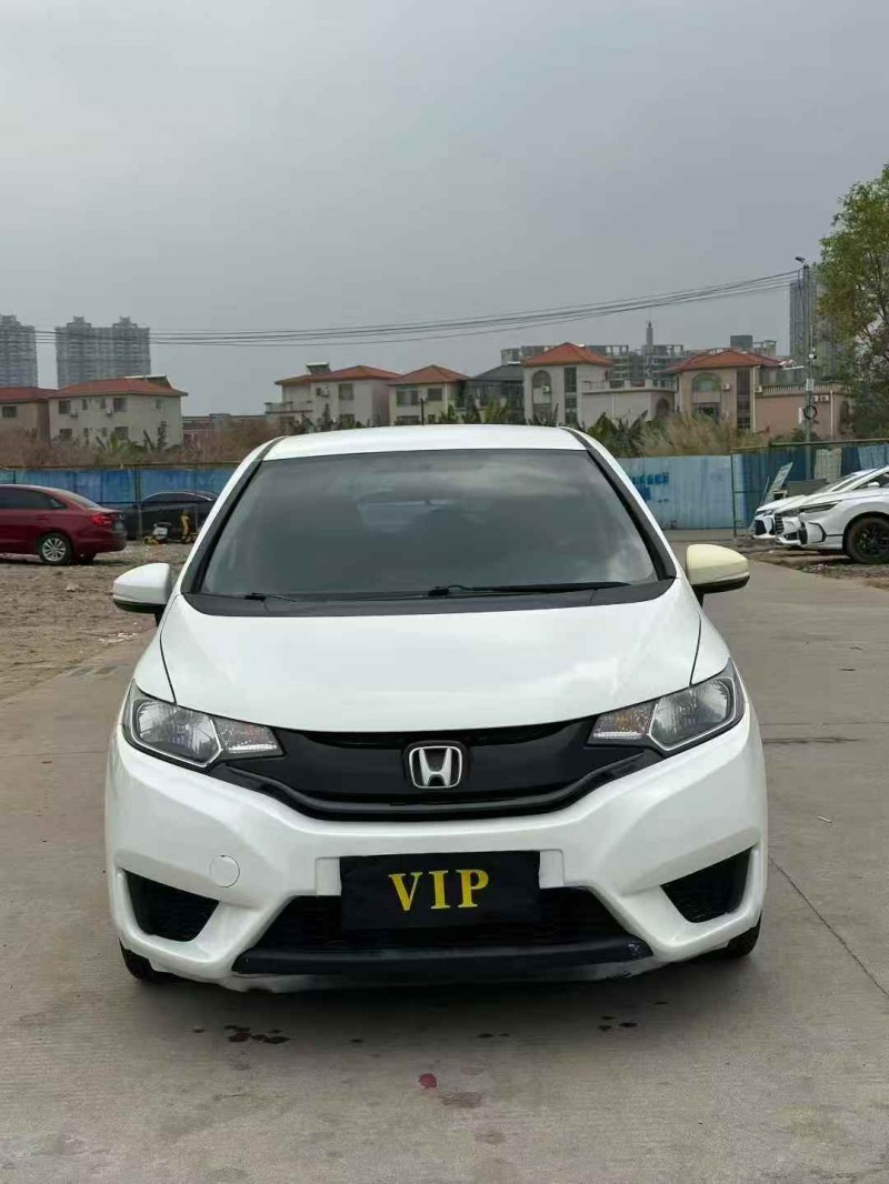 广州17年本田飞度1