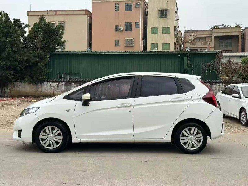 广州17年本田飞度4