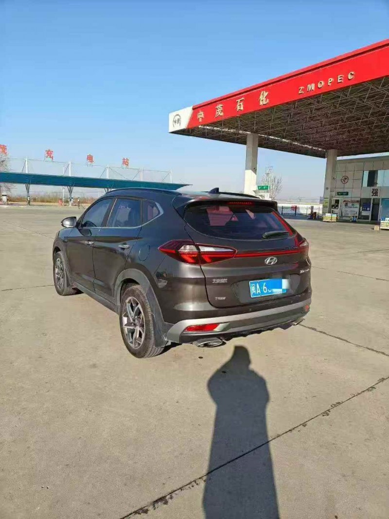 南平20年现代途胜8