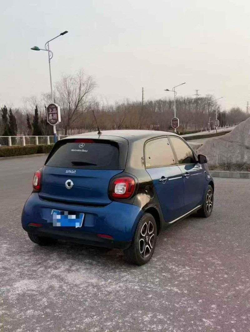 淄博19年奔驰smart8